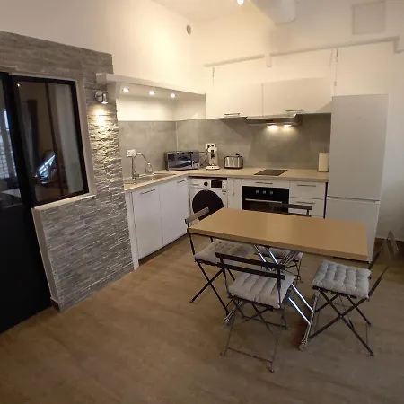 11 Rue Vauban * Antibes